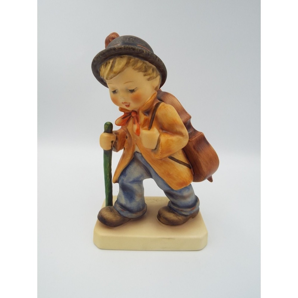 #19 - Goebel Hummel Little Cellist